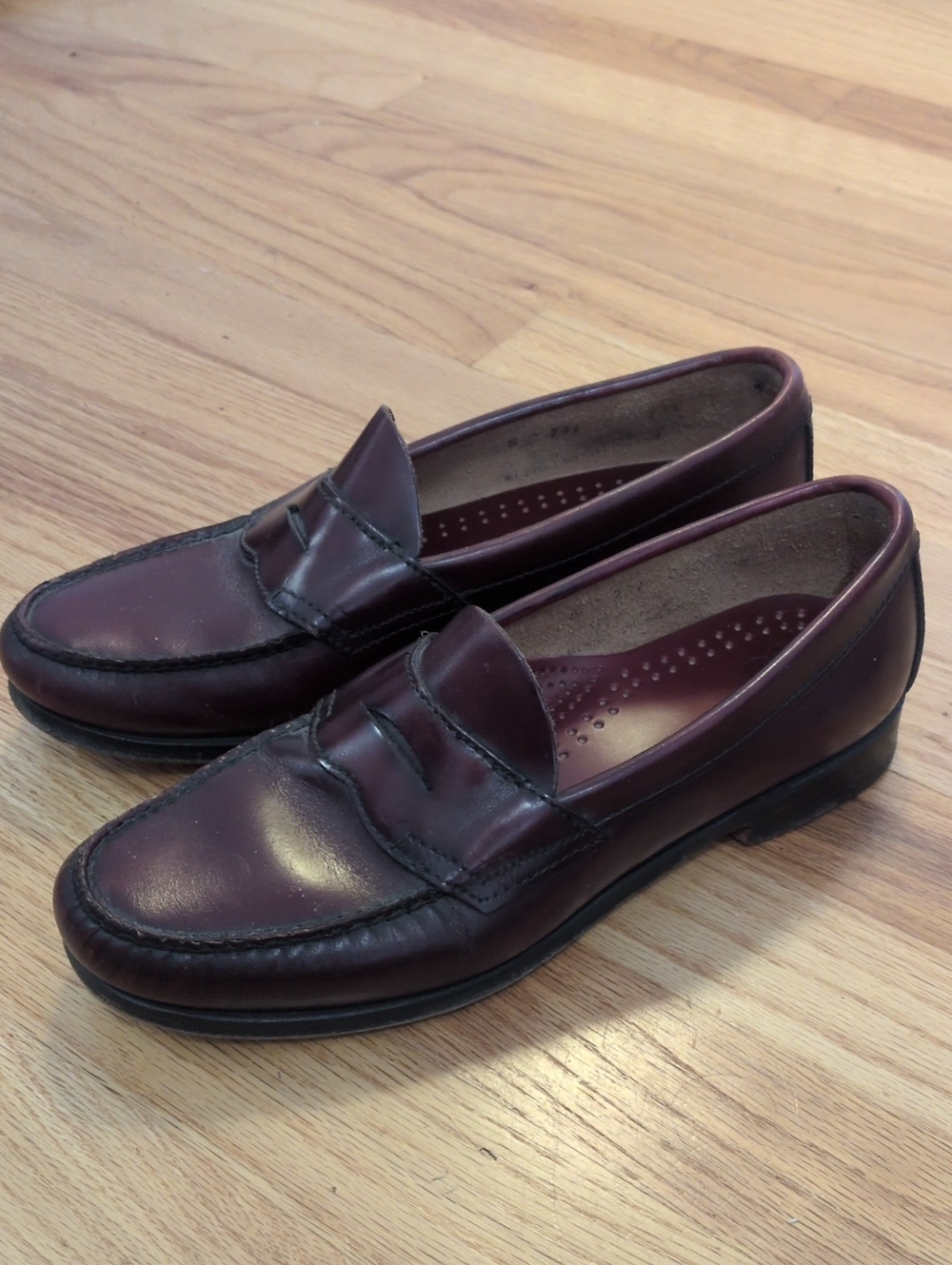 G.H. Bass & Co. Weejuns - Picture 5 of 16